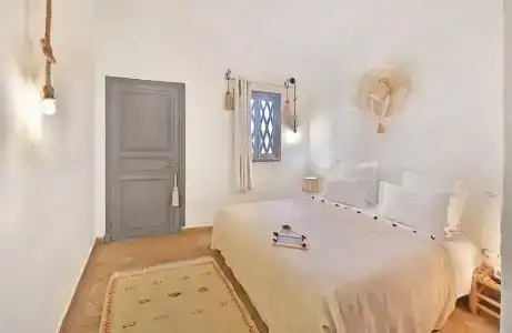 Riad Amya - 37