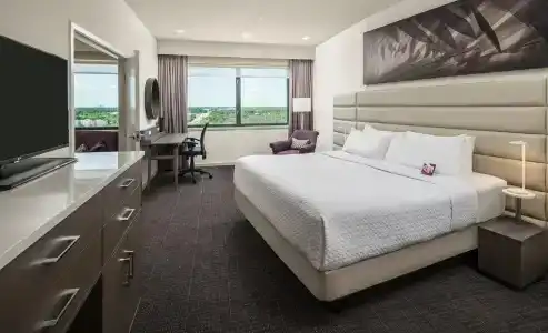 Crowne Plaza Convention Center, an IHG - 73