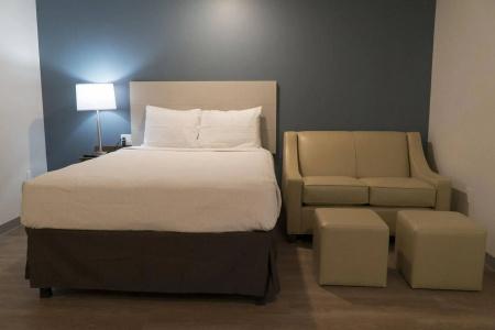 WoodSpring Suites - 31
