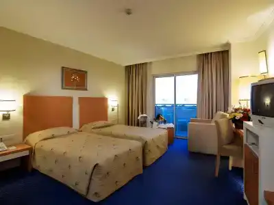 Crystal Admiral Resort Suites & Spa - Ultimate All Inclusive - 9