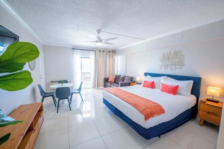 Boca Plaza - 102