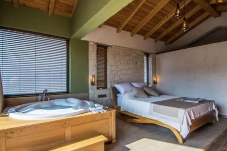 Volans Suites Villas - 38
