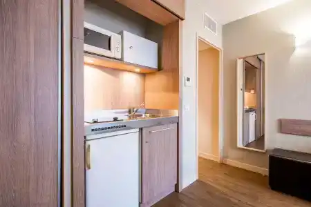 Comfort Suite Rive Gauche Lyon Centre - 44