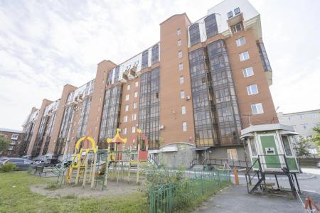 Шикарная квартира с высокими потолками в тихом центре! - 38
