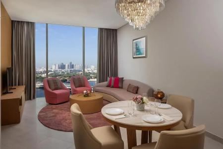 Hilton Creek & Residences - 2