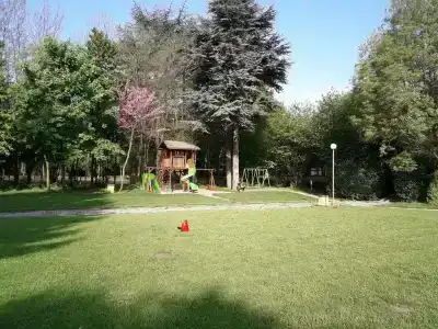 Family Residence - 10