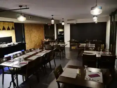 Best Hôtel Euromédecine - 19