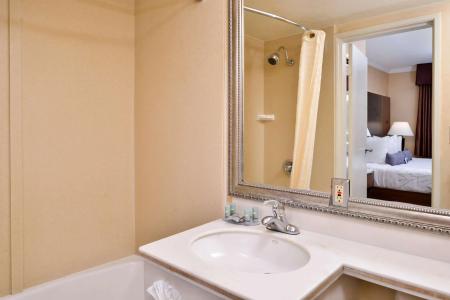 Best Western Hollywood Plaza Inn - Hollywood Walk Of Fame - La - 9