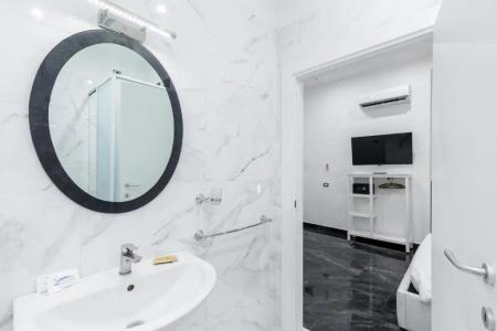 Bella Napoli Suites - 54