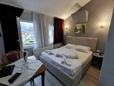 Rosi - 24
