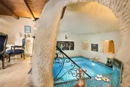 Elysion Cave Suites - 61