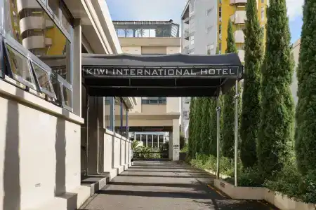 Kiwi International - 0