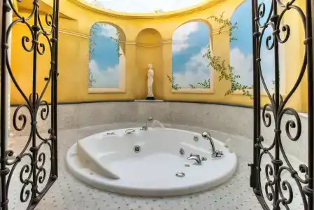 Alba Palace - 75