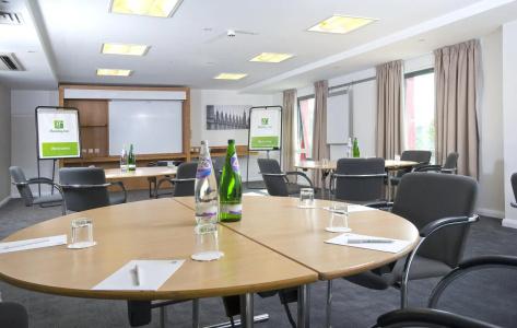 Holiday Inn London West, An Ihg - 9