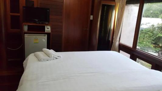 Ruean Mai Chai Khlong - 62