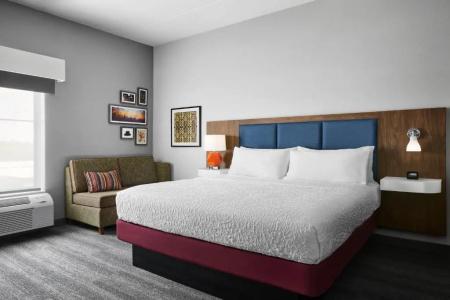 Hampton Inn & Suites Charlotte Steele Creek Road, Nc - 72