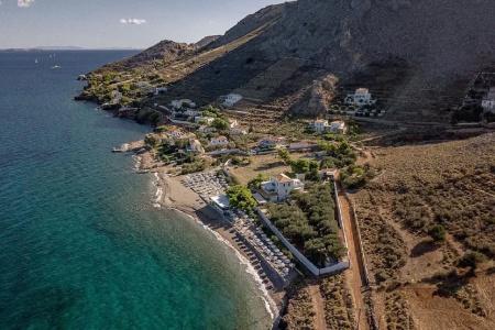 Four Seasons Hydra Luxury Suites - 10