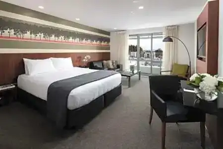 Rydges Latimer - 59