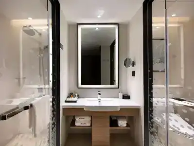 Hampton by Hilton Guangzhou Tianhe Sports Center - 7