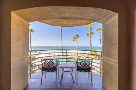 Pacific Terrace - 93