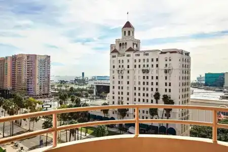 Renaissance Long Beach - 78