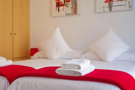 Charmsuites Paralel - 72