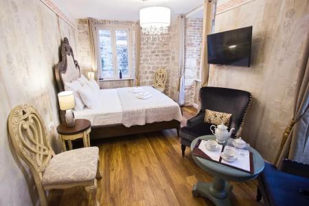 Plaza Marchi Old Town - Mag Quaint & Elegant Boutiques - 191