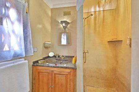 Riad Amya - 12