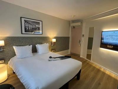 ibis Styles Tours Centre - 86