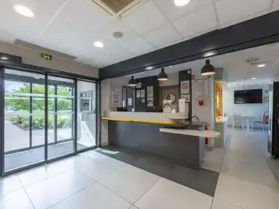 Première Classe Sud - Barjouville - 2