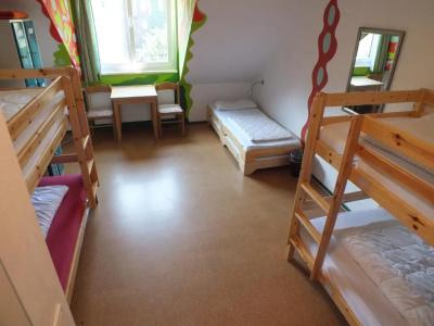 Max Hostel - 50