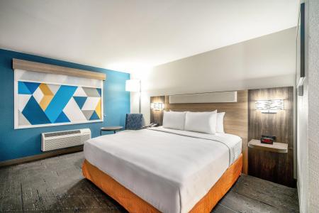Holiday Inn Express & Suites Phoenix - West, an IHG - 3