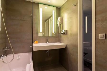 Hôtel 15 Montparnasse - 58