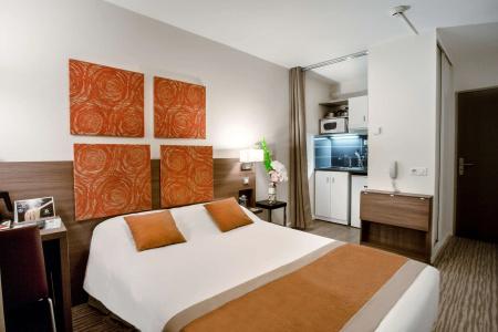 Kyriad Chambéry Centre - Hôtel et Résidence - 70