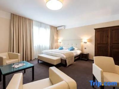 Hôtel Rotonde - 100