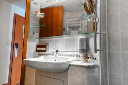 Best Western Kranjska Gora - 77
