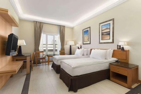 Ramada Qurum Beach - 5