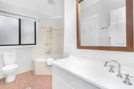 Leisure Inn Hill - 7