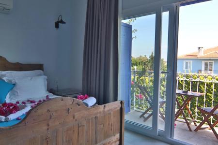Alacaat Butik Otel - 0