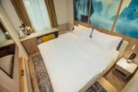 La Quinta by Wyndham Batumi - 10