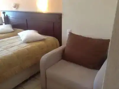 Kosta Famissi - 5