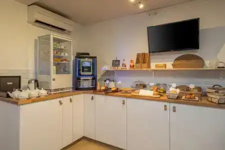 Brit Opal Centre Port - 22