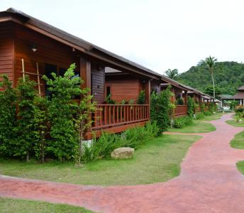 PingChan Koh Phangan Beachfront Resort - 21