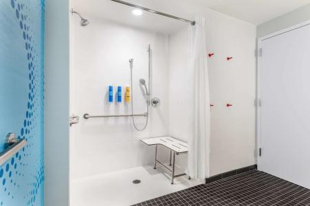 Homewood Suites by Hilton West - 7