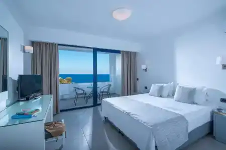 Peninsula Resort & Spa - 21