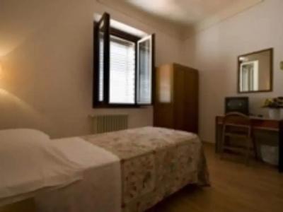 4F Boutique Florence - 4