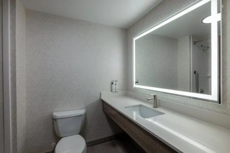 Med City & Suites - 37