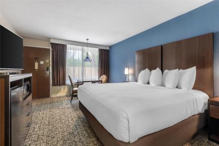 Best Western Winners Circle - 36