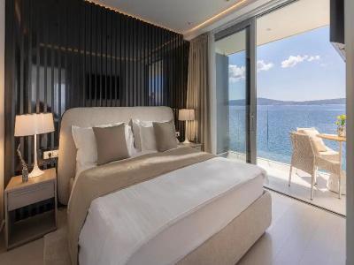Luxury Amabilis - 142
