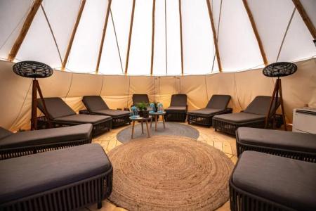 Arena One 99 Glamping - 12